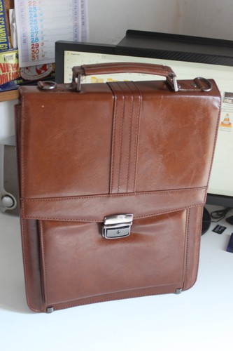 Valigetta borsa borsello - , 24